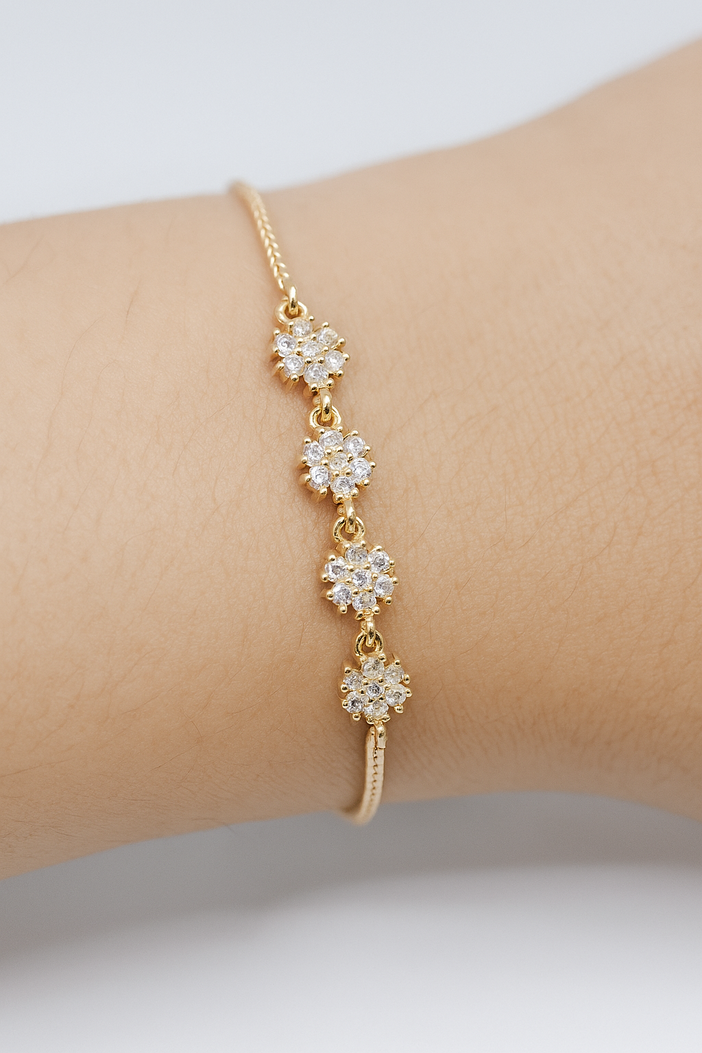 Daisy Gleam Bracelet