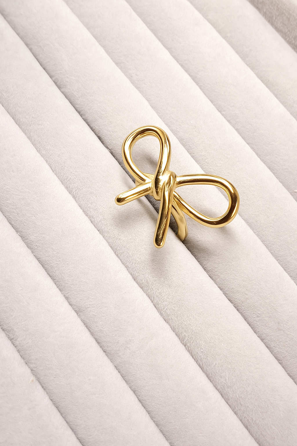 Knotty Babe Bow Ring